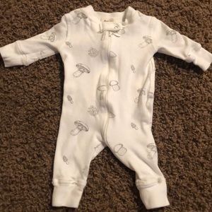 Organic cotton onesie